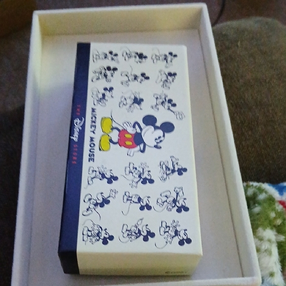 Disney Goofy Basketball Watch - Green and Orange - Picture 3 of 6